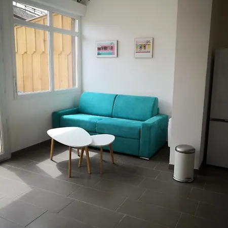 Studio En Plein Centre A 8 Minutes De L'ocean Апартаменты *